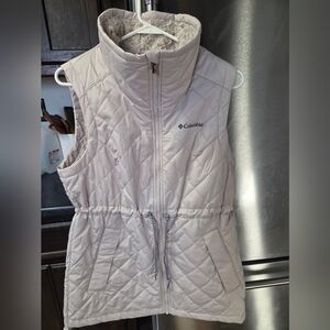 Columbia Women's Quilted Vest - Light Cream